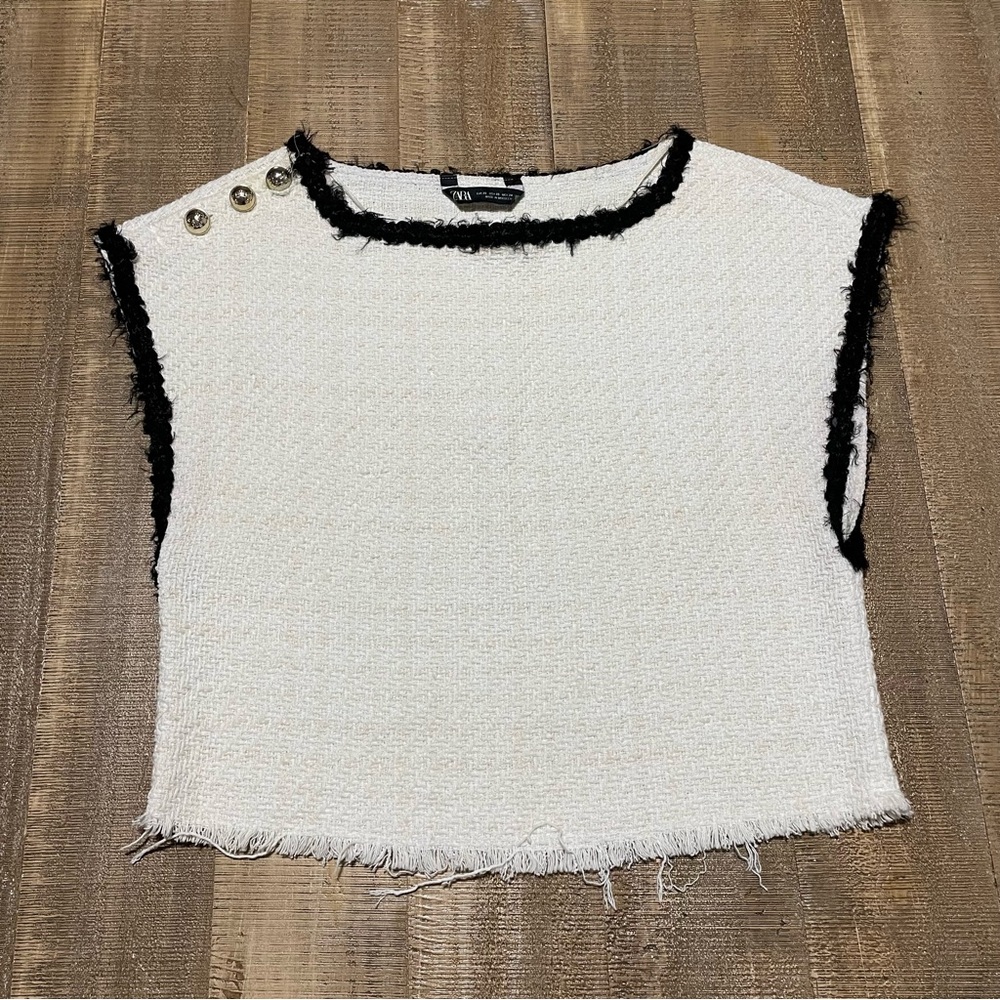 Zara Cream and Black Textured Crop Top